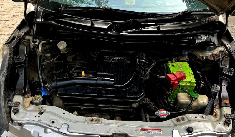 
								Suzuki Swift Lxi (O) Petrol+Cng 2012 full									