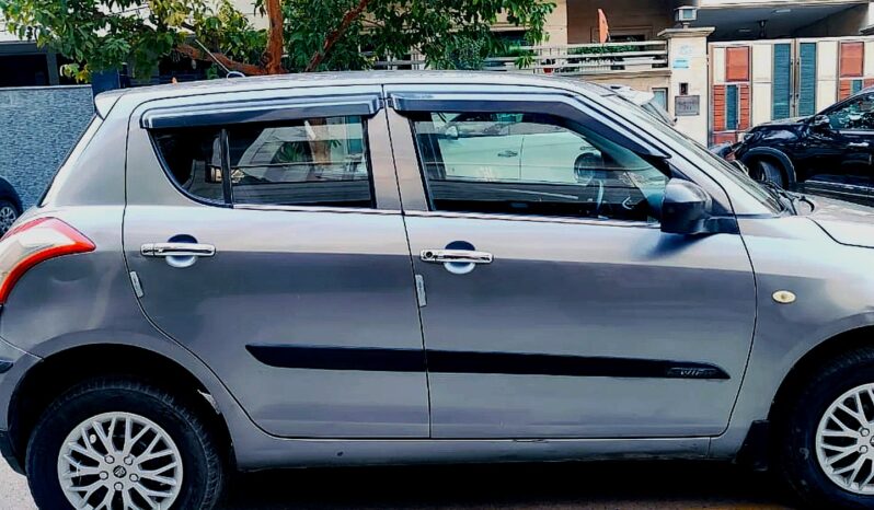 
								Suzuki Swift Petrol 2016 full									
